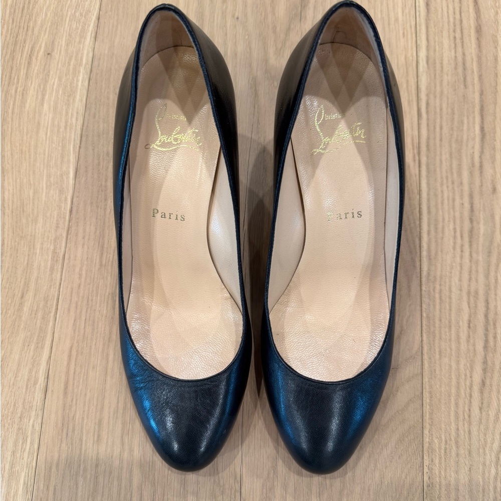 Christian Louboutin Black Leather Women's Shoes size 38 1/2